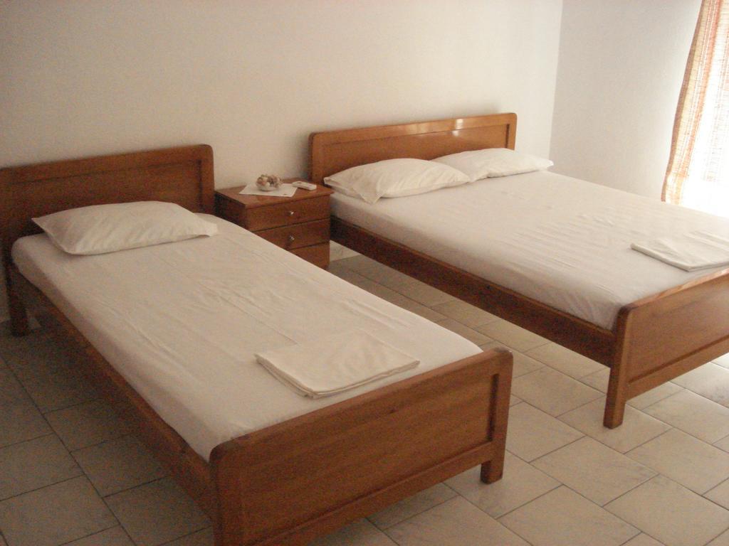 Apartments Stavroula Ηospitality Vrasná Quarto foto